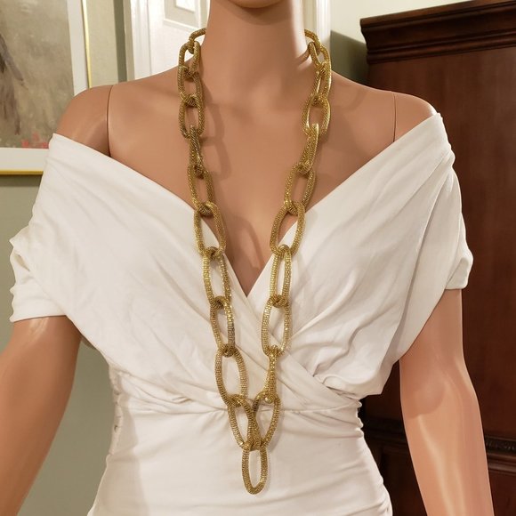 Lisa Freede Jewelry - "Lisa Freede" gold tone mesh chain link necklace